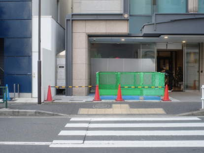 道順02 WeWorkの方向に直進